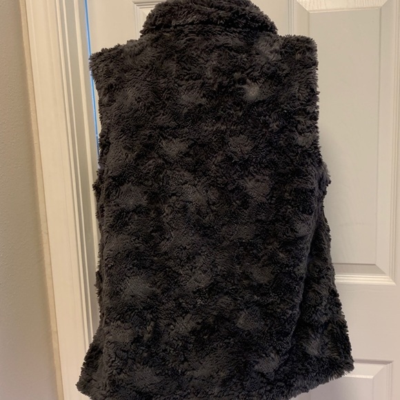 NWOT! dylan‎ True Grit Snap Neck Sherpa Vest, Small - Picture 2 of 8